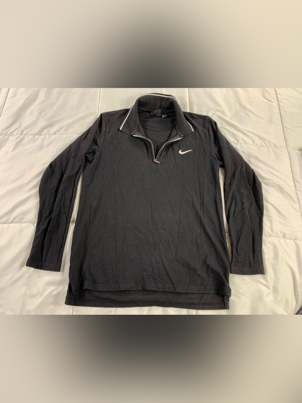 Pre loved NIKE sweatshirt mens size M